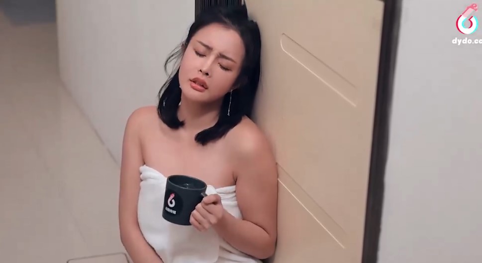 Bạn thân của vợ tập 1: Chén cô bạn thân lồn ko che của vợ tôi