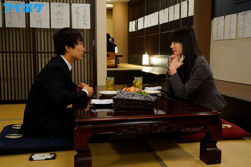 Thông lồn em đồng nghiệp xinh đẹp hàng ngon ngày mưa bão Karen Kaede